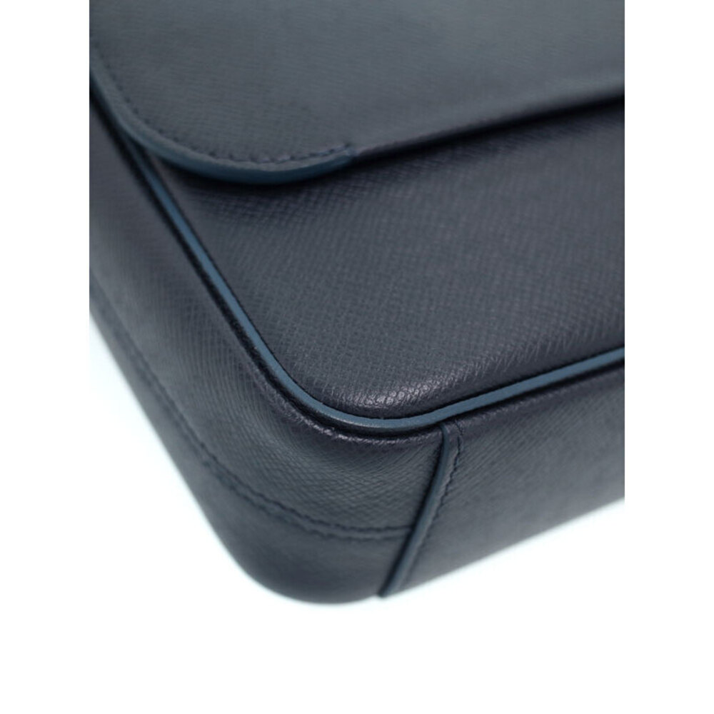 Louis Vuitton Taiga Black Leather Roman NM Shoulder Bag - Picture 4 of 8